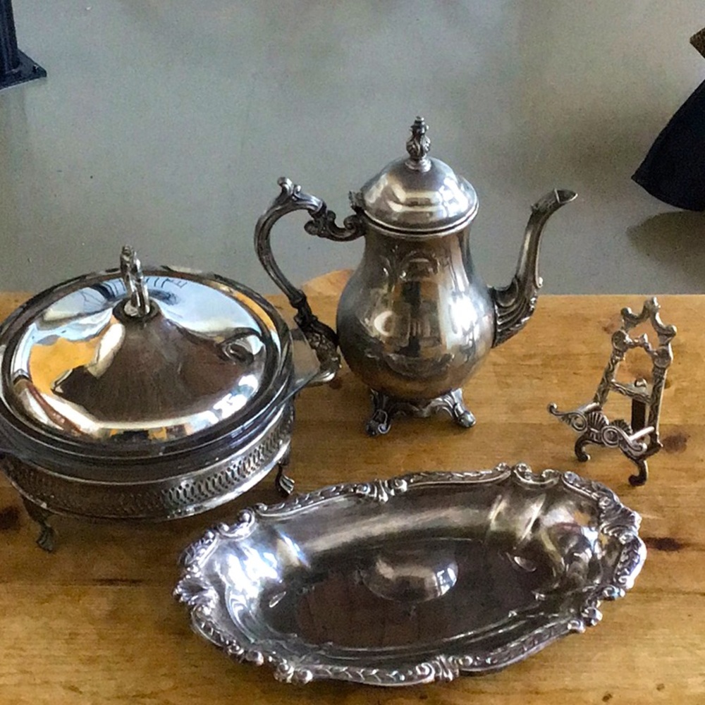 Vintage silver plated items (4 pieces)